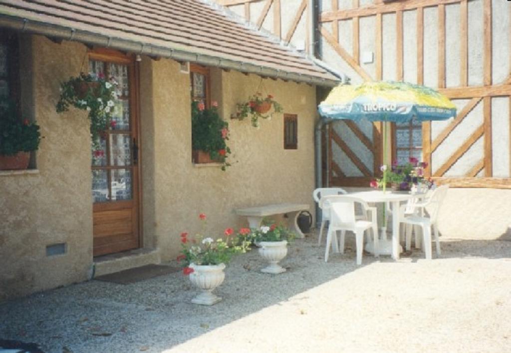 Le Manoir De Goliath Lägenhet Toutainville Rum bild