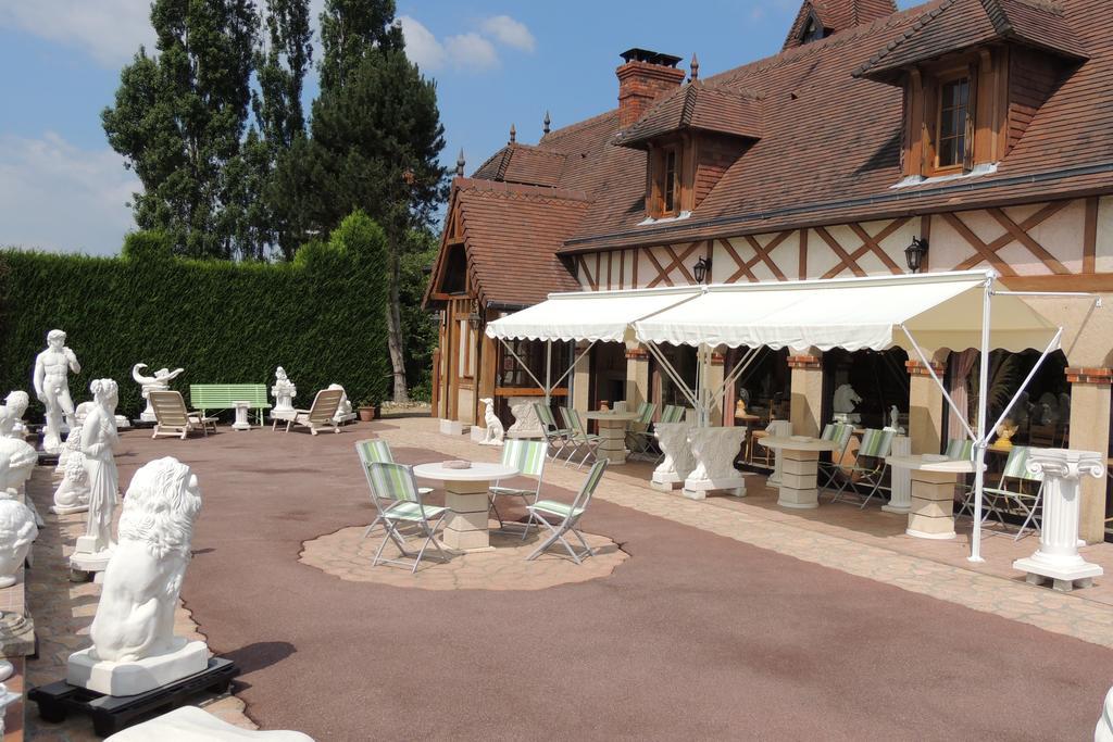 Le Manoir De Goliath Lägenhet Toutainville Exteriör bild