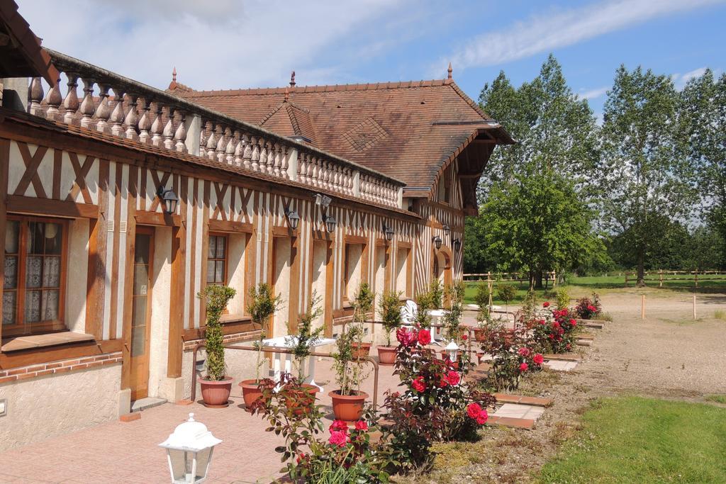 Le Manoir De Goliath Lägenhet Toutainville Rum bild
