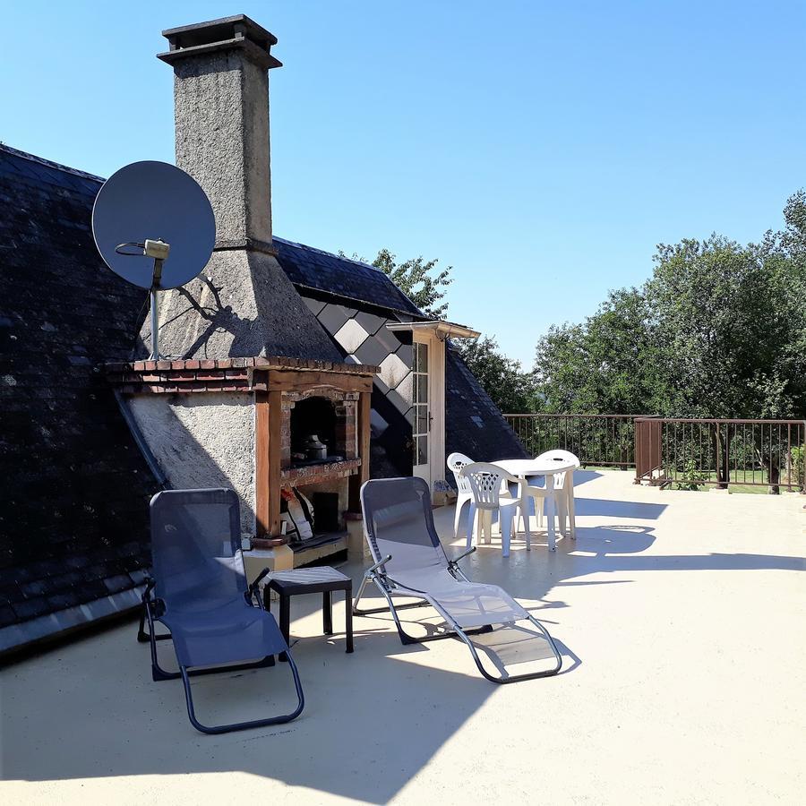 Le Manoir De Goliath Lägenhet Toutainville Exteriör bild